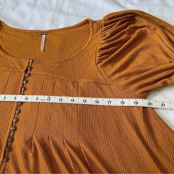 Free People Small Devin Henley Top ~ Autumn Pearl BOHO Balloon Sleeves Oversized - Picture 9 of 12